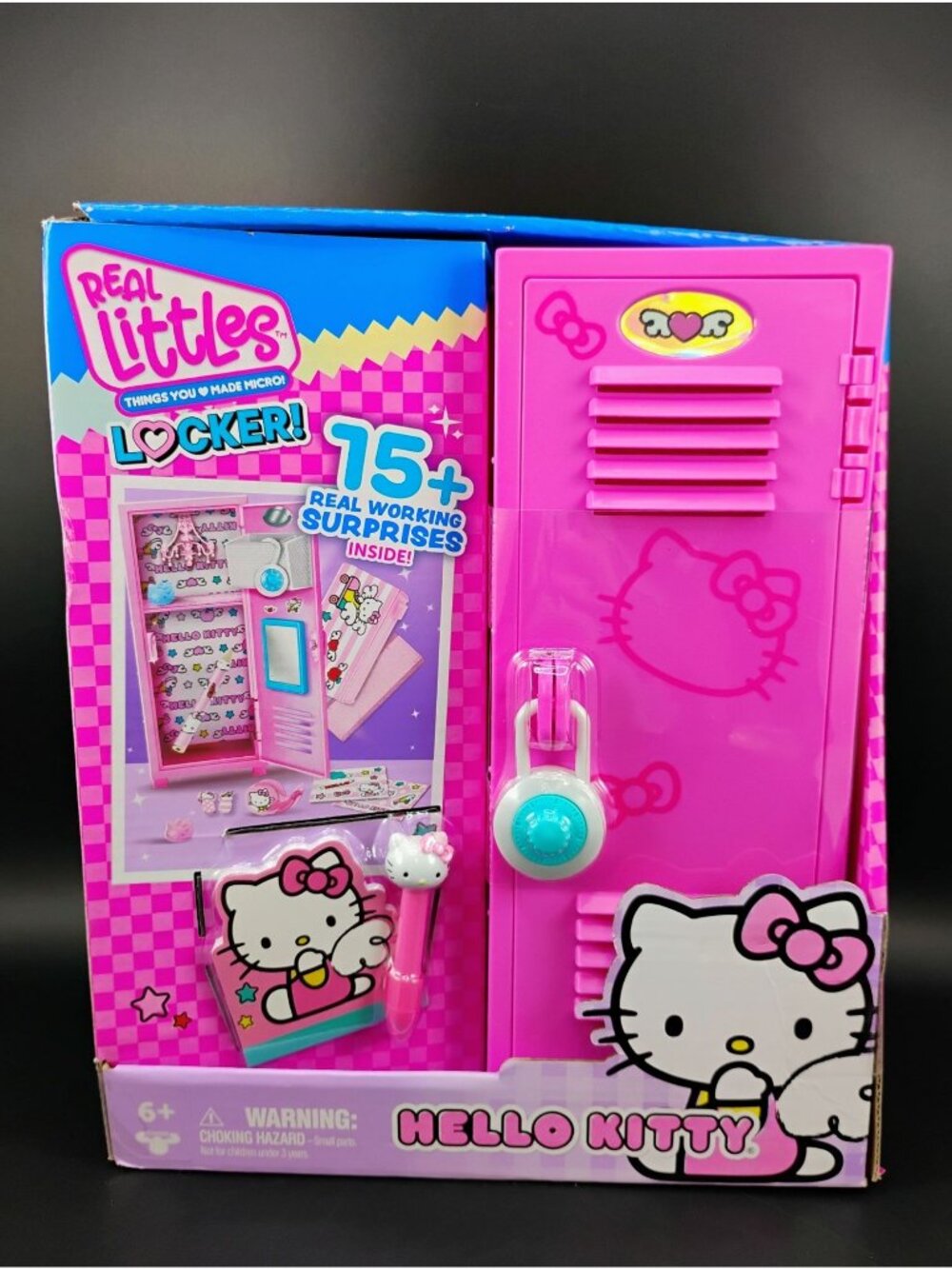 Real Littles Hello Kitty Locker Playset 15+ Surprises Inside